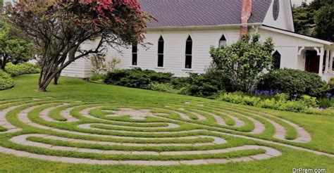 How To Make A Maze In Your Backyard