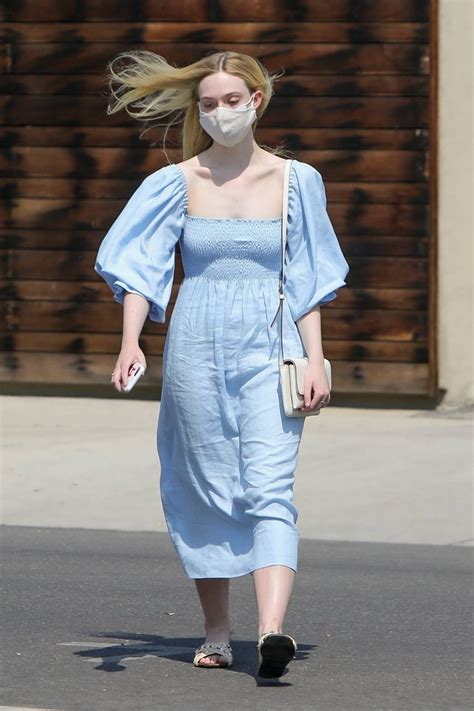 Elle Fanning Shopping Candids With Her Mom In Los Angeles 26 GotCeleb