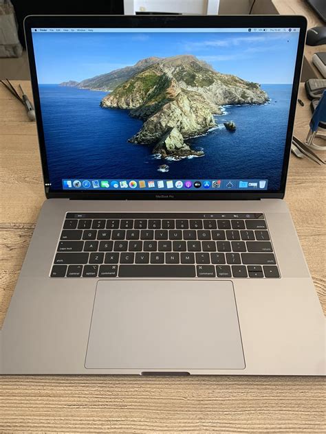 Macbook Pro 15 2018 A1990