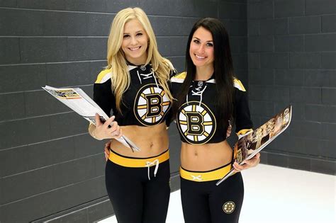 Bruins Ice Girls The Boston Bruins Ice Girls Pose With A Chicago