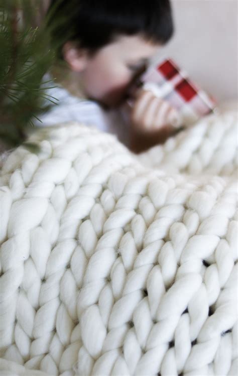 Chunky Knit Blanket · How To Stitch A Knit Or Crochet Blanket · Home Diy On Cut Out Keep