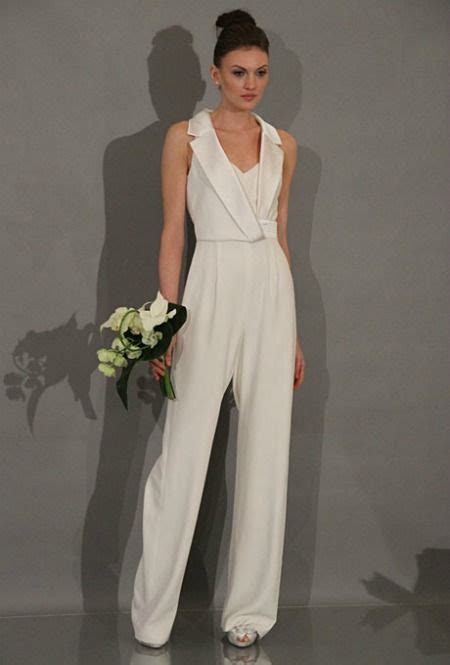 4 wedding dresses that showcase the hottest trends from the fall 2012 runways plus 2 wedding