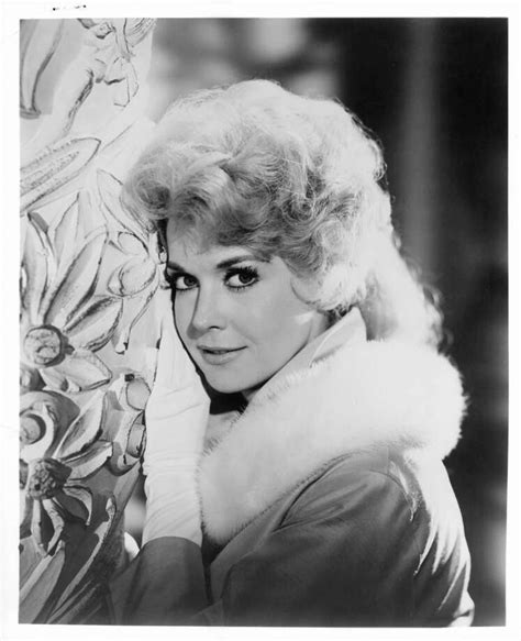 Donna Douglas, TV's 'Elly May Clampett,' has died - Houston Chronicle