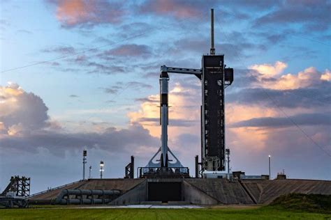 Although the region is clouded in this morning, spacex founder elon musk said early it is not clear how much visibility spacex will want for today's test flight, and we do anticipate some clearing of skies later this morning. Watch SpaceX launch its historic first NASA astronaut crew ...