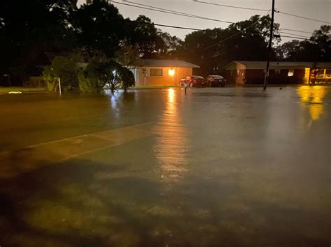 Photos Tropical Storm Eta Impacts Tampa Bay Area With Heavy Rain