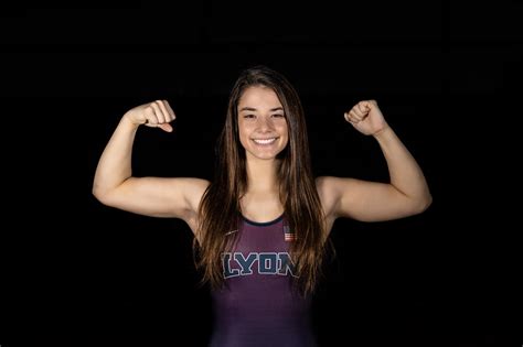 Whetzal Gets 5th Place At 2022 Womens Wrestling Nationals Lyon College