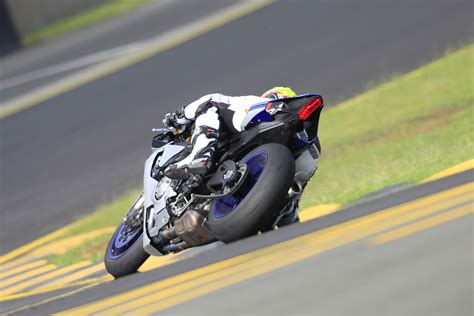 First Ride 2015 Yamaha Yzf R1 Superbike Magazine