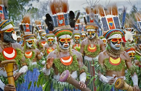 Indonesia Goroka Papua New Guinea People Tribalpeople Shutterstock