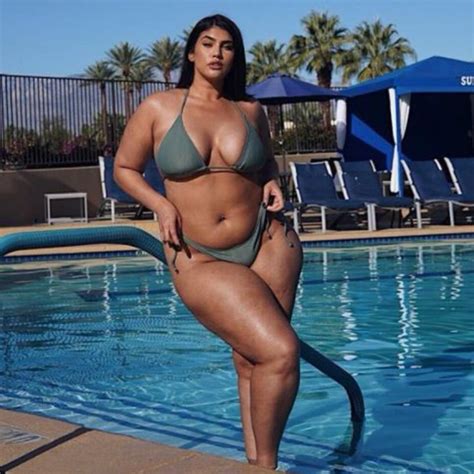 Sweltering Hot Bikini Shoot Of Plus Size Model Latecia Thomas Is