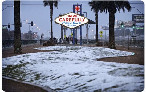 Hell Freezes Over Snow Falls In Las Vegas On Valentines Day Santa