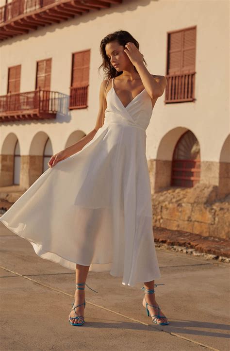 Ambrosia Midi Dress White Xs In 2021 Flowy Midi Dress Dresses