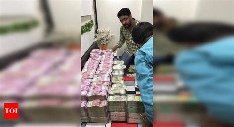 Rs 19 Crore Cash Found At Stock Traders Home In I T Search Ahmedabad