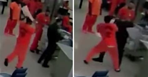 Prison Guard Strangled With Towel By Convict Daily Star