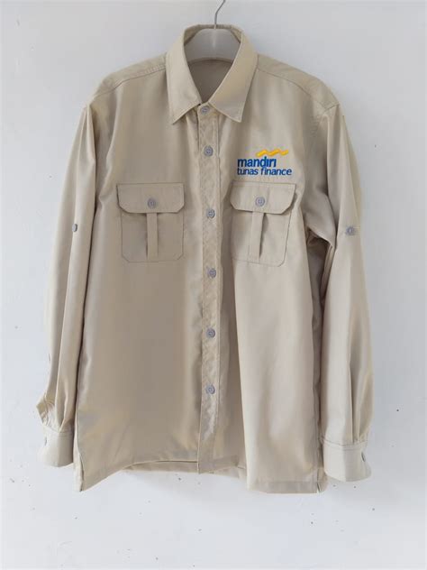 20+ contoh version baju batik kerja bank contemporary terbaru. seragam kerja bank mandiri (6) - Konveksi Seragam Kerja Berkualitas