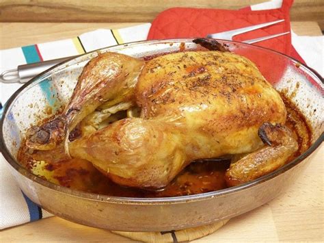 Hierve a baja temperatura, tapa y deja que el. Pollo entero al horno | Pollo entero al horno, Recetas de ...