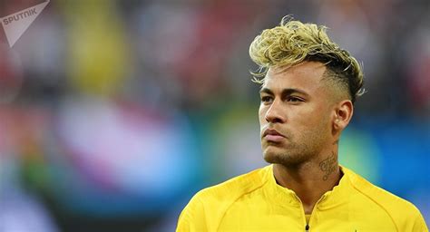Neymar da silva santos júnior (brazilian portuguese: Brazilian Star Neymar Promises to 'Come Back' to Barcelona Squad - Reports - Sputnik International
