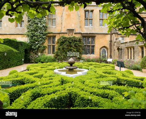 The Knot Garden Sudeley Castle And Gardens Winchcombe Gloucestershire
