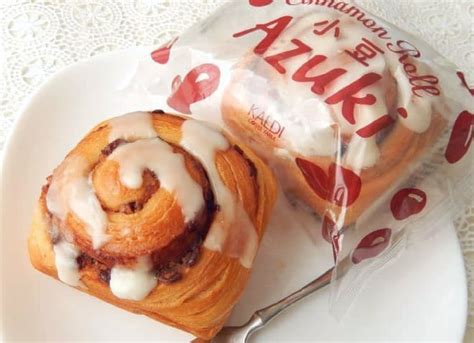 azuki is appearing in kaldi s cinnamon roll only now plenty of sweet bean paste on the