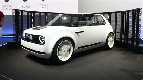 The coolest ev in depth review! Honda Urban EV Concept Is A Charming Personal City Car