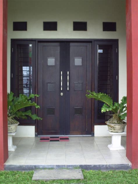 Model pintu kupu tarung pintu rumah 2 pintu terbaik. warna cat ruangan rumah
