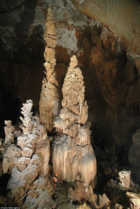 Incredible Cave Formations Pics Daily Mail Online