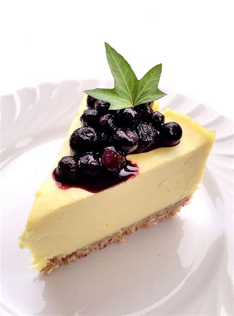 Raw Lemon Cheesecake With Blueberries Deilig Mat Dessert Ideer Baking