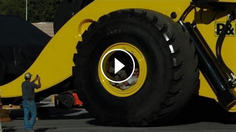 The L 2350 By Letourneau The Worlds Biggest Wheel Loader