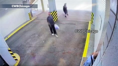 warning graphic video 84 year old woman robbed in chicago fox news video