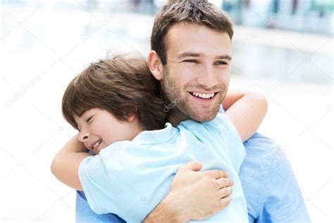 Introducir 78 Images Imagenes De Padre Abrazando A Su Hijo Viaterramx
