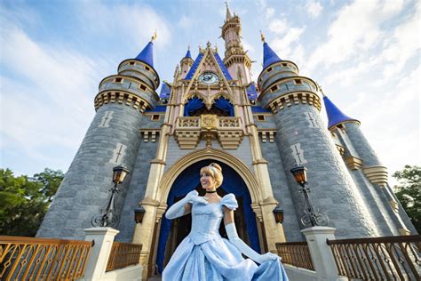 Photos The Cinderella Castle Royal Makeover Is Complete As Disney