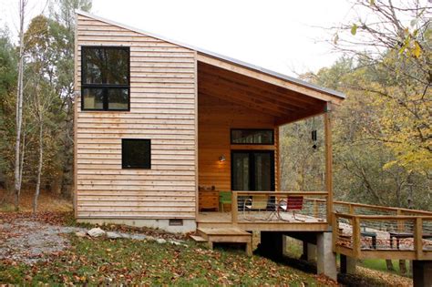 Modern Cabin Center Studio Architecture In 2020 Modern Cabin Small