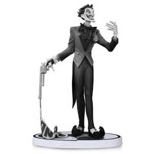 Batman Black And White Joker Statue 2nd Edition By Jim Lee