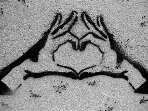 Hands And Heart Street Art Banksy Graffiti Art Stencil Graffiti