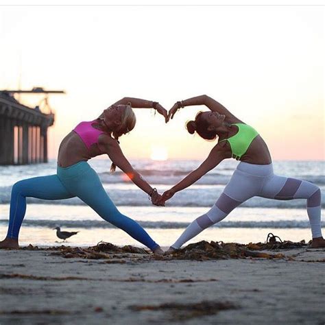 Poses Gimnásticas Acro Yoga Poses Yoga Poses For Two Partner Yoga