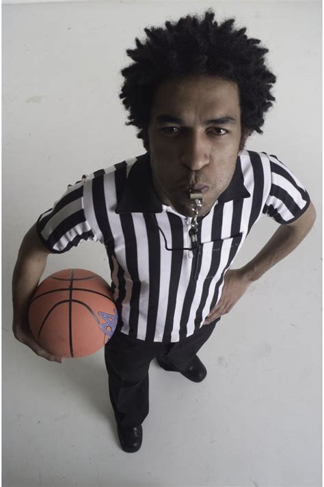 What Are The Roles And Responsibilities Of A Referee In Basketball
