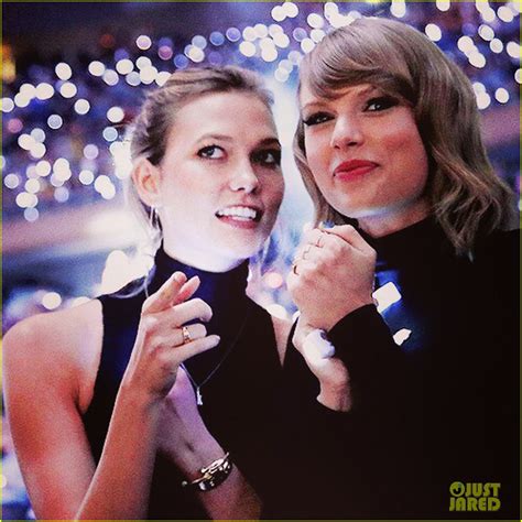 Taylor Swift And Bff Karlie Kloss Are Beautiful New York Knicks
