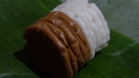 Apam barenda khas barabai rasanya gmn kak? Apam - Meratus Geopark