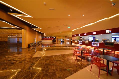 Our guide on starting a movie theater covers all the essential information to help you decide if this business is a good match for you. أوسكار سينما مفتوحة الآن في قرية الشعب. تفضل بزيارتنا ...