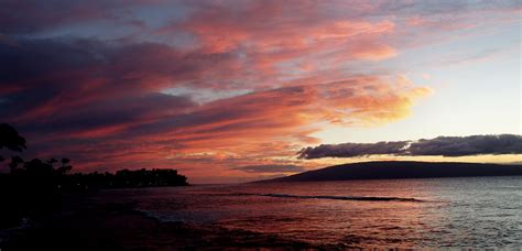 Sunset Maui Hawaii Native Hawaiian Tradition Gives The Flickr