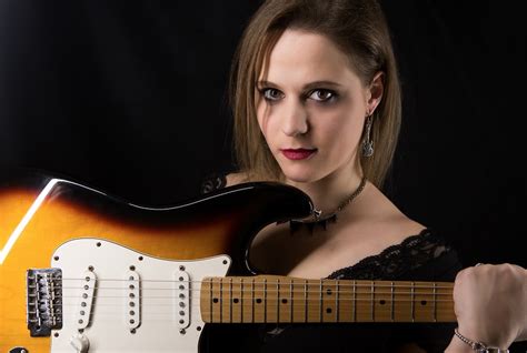 Top Female Rock Blues Guitarist Set To Play Sussex Concert Brighton