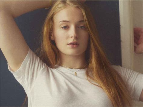 Sophie Turner Natural Portraits July 2015