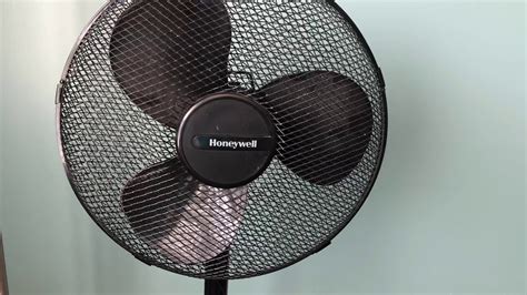 2000s Honeywell 16 Pedestal Fan Youtube