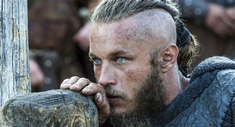 Así es el actor Travis Fimmel Ragnar Lothbrok en Vikingos