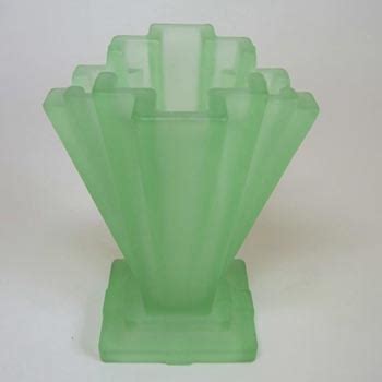 Bagley 334 Art Deco 6 Uranium Green Glass Grantham Vase 57 00