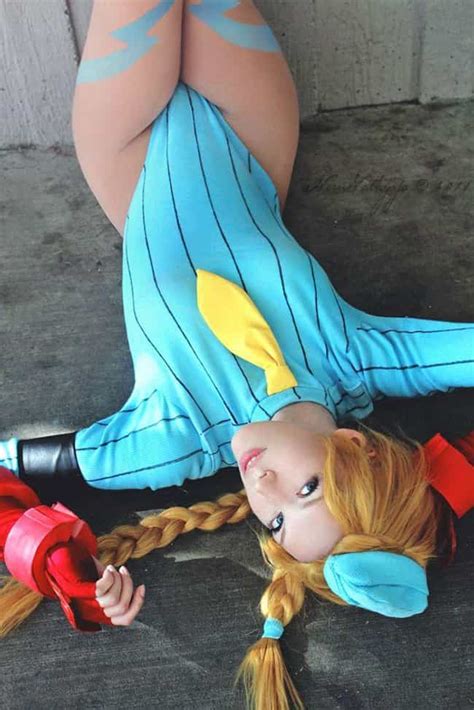 22 Sexy Street Fighter Cosplay Costumes That Really Nail It