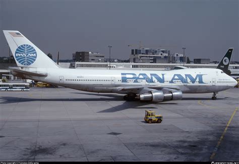You can expect between 1592 to 1910 passengers on a typical sailing. Vfleettracker - Pan Am Virtual
