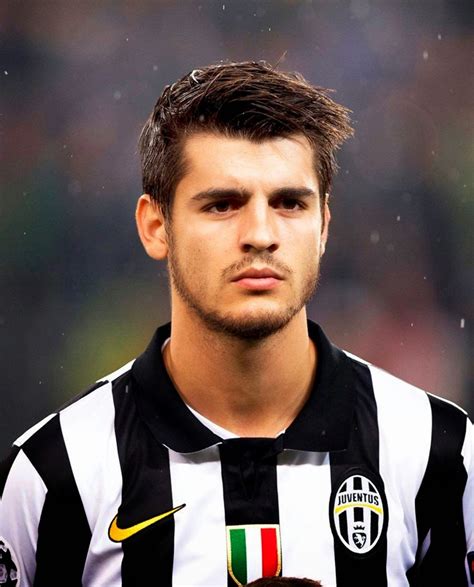 Check out his latest detailed stats including goals, assists, strengths & weaknesses and match ratings. Habilidades PES e FIFA: Habilidades Álvaro Morata