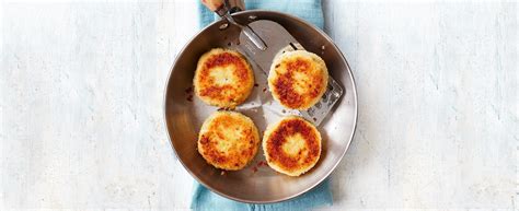 Season the fish with sea salt and black pepper. Smoked haddock and chive fishcakes | Recipe | Recipes ...