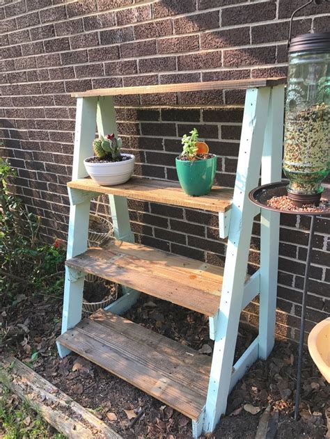 Diy with pallets ideas and projects. DIY Shelves for my plants! Made only from a pallet! Garden ...