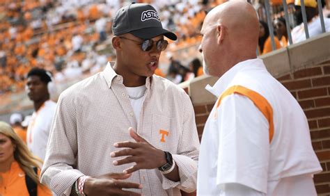 Former Vols Qb Josh Dobbs Gives Reporter A Hard Time For Supporting